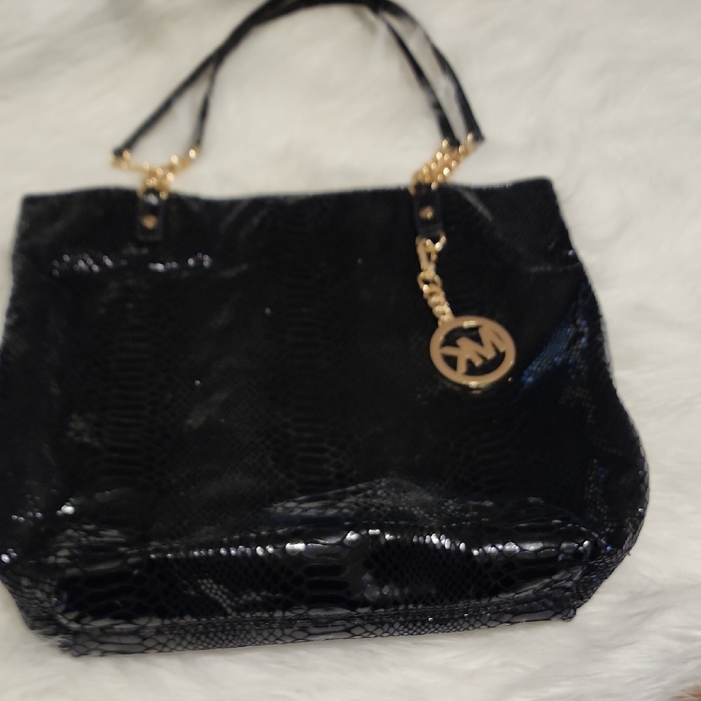 Micheal Kors Snakeskin tote New without tags